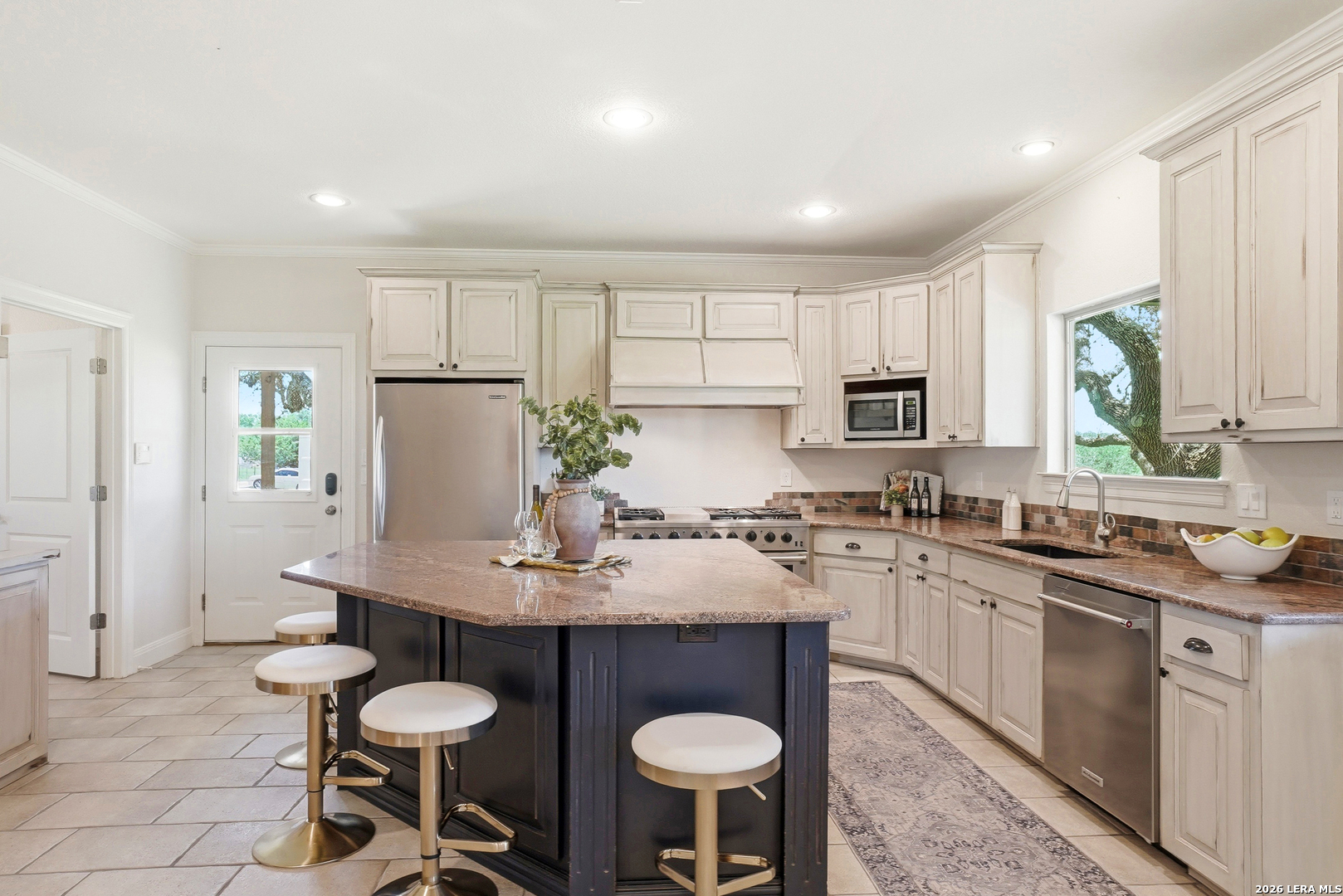 8 Walnut Grove Road Boerne, TX 78006 - Photo 10 of 50