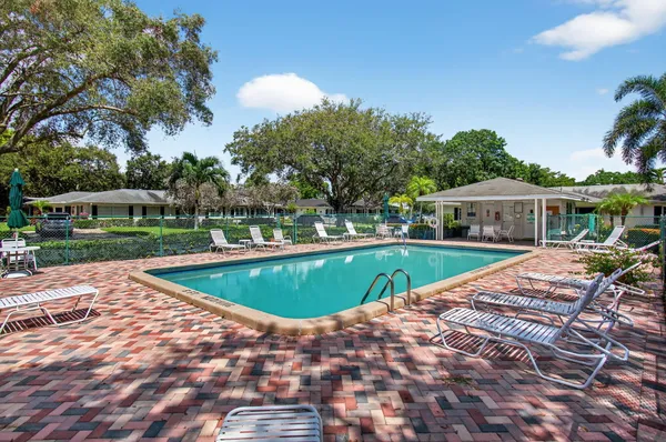 $169,000 | 10170 South 40th Way, Unit 258, Boynton Beach, FL 33436
