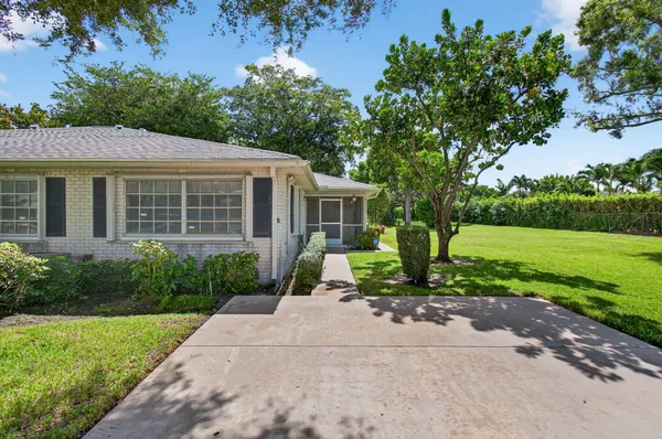 $169,000 | 10170 South 40th Way, Unit 258, Boynton Beach, FL 33436