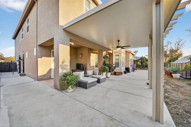 $730,000 | 2662 Whitmore Avenue, Clovis, CA 93619