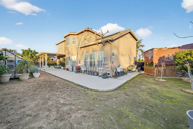 $730,000 | 2662 Whitmore Avenue, Clovis, CA 93619