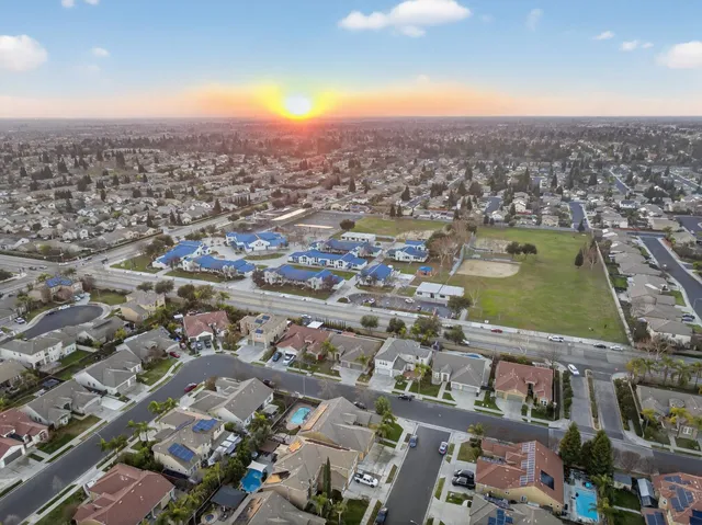 $730,000 | 2662 Whitmore Avenue, Clovis, CA 93619