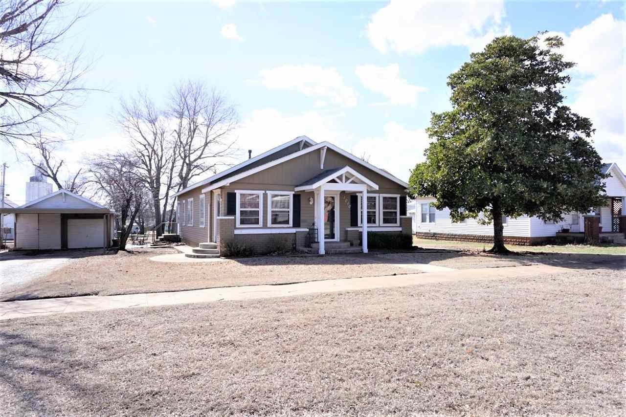 1010 Elm Street Perry, OK 73077 - Photo 1 of 29 Gallery Image 1