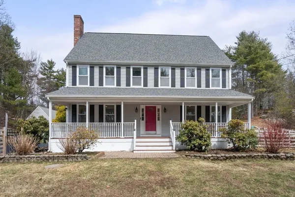 $840,000 | 165 Wampum Street, Plainville, MA 02762