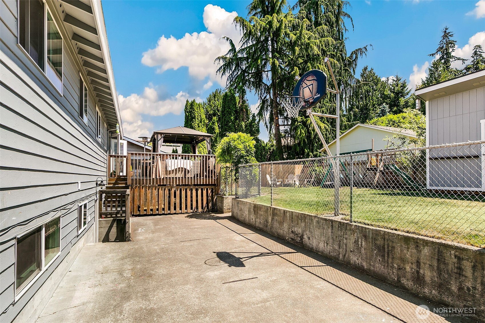 310 Pine Street Edmonds, WA 98020 - Photo 19 of 39
