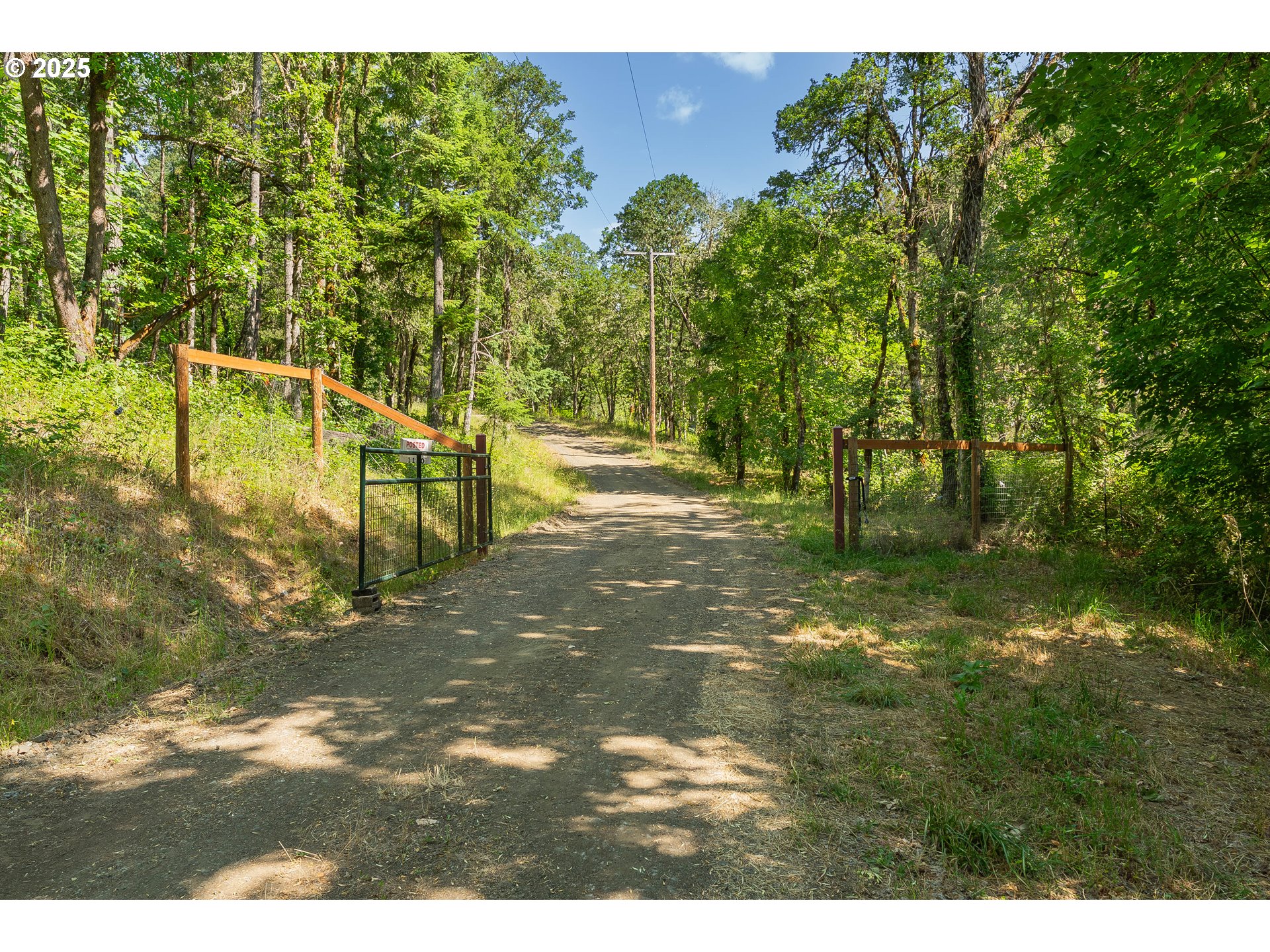 1180 Upper Cleveland Rapids Road Roseburg, OR 97471 - Photo 4 of 42 a picture of street