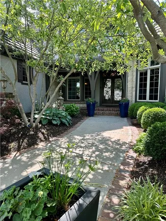 $1,600,000 | 13820 Horton Drive, Overland Park, KS 66223