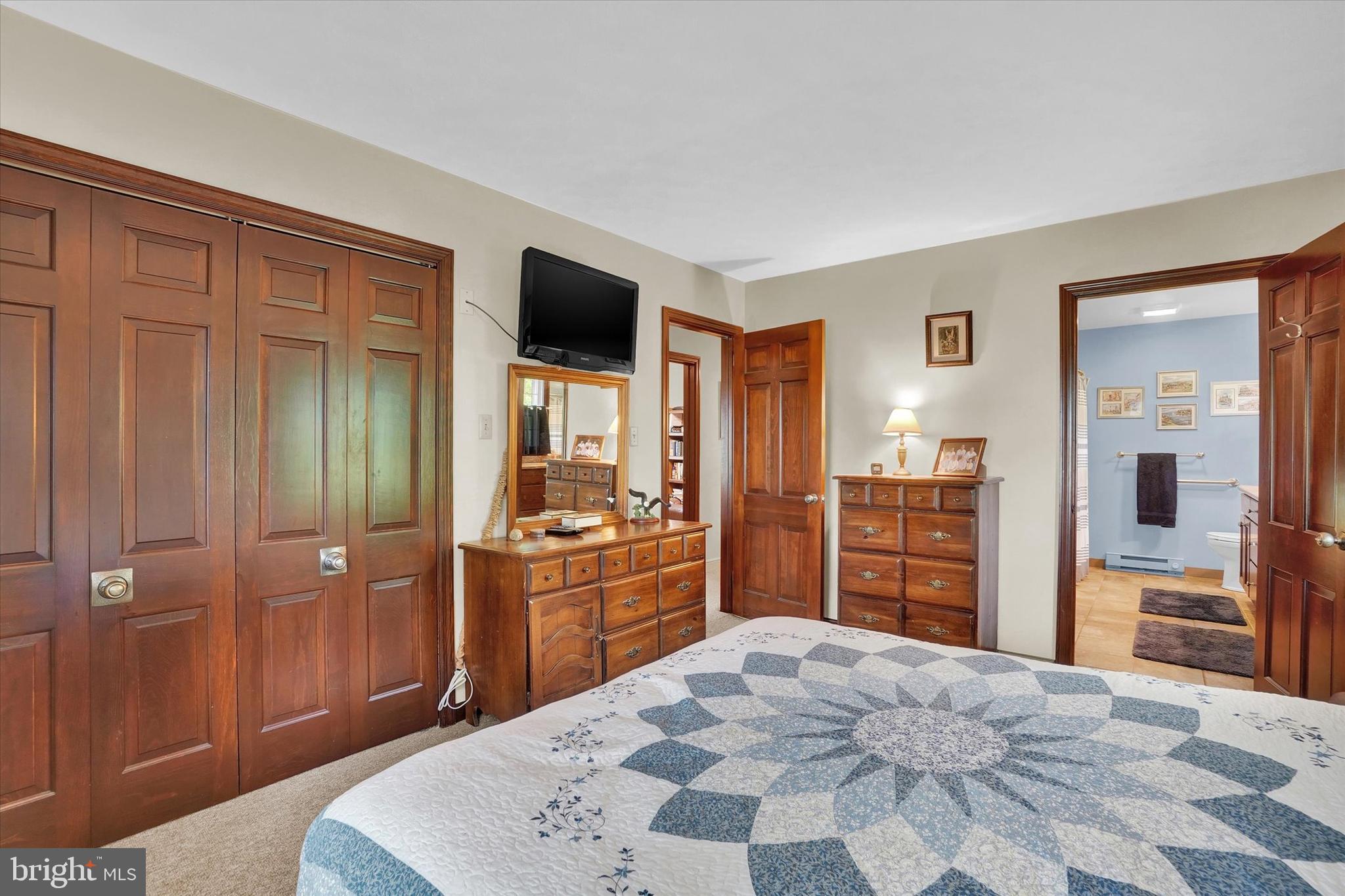 18670 Gemmill Road Stewartstown, PA 17363 - Photo 17 of 37 Primary Bedroom