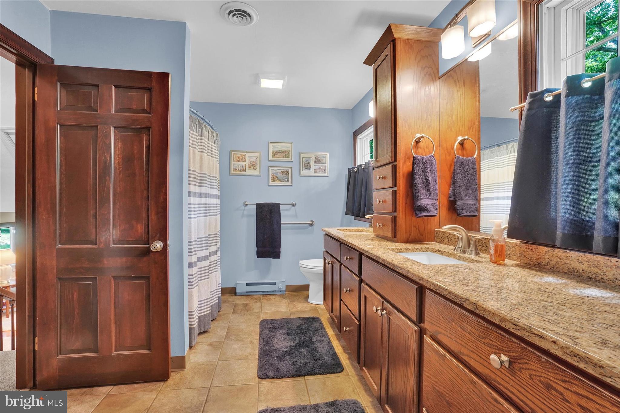 18670 Gemmill Road Stewartstown, PA 17363 - Photo 18 of 37 Updated Full Bath