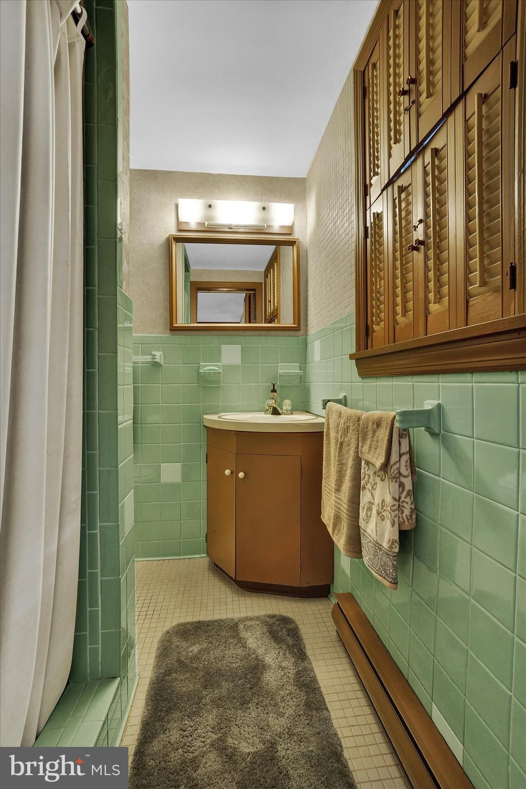 18670 Gemmill Road Stewartstown, PA 17363 - Photo 24 of 37 Lower Level Full Bath