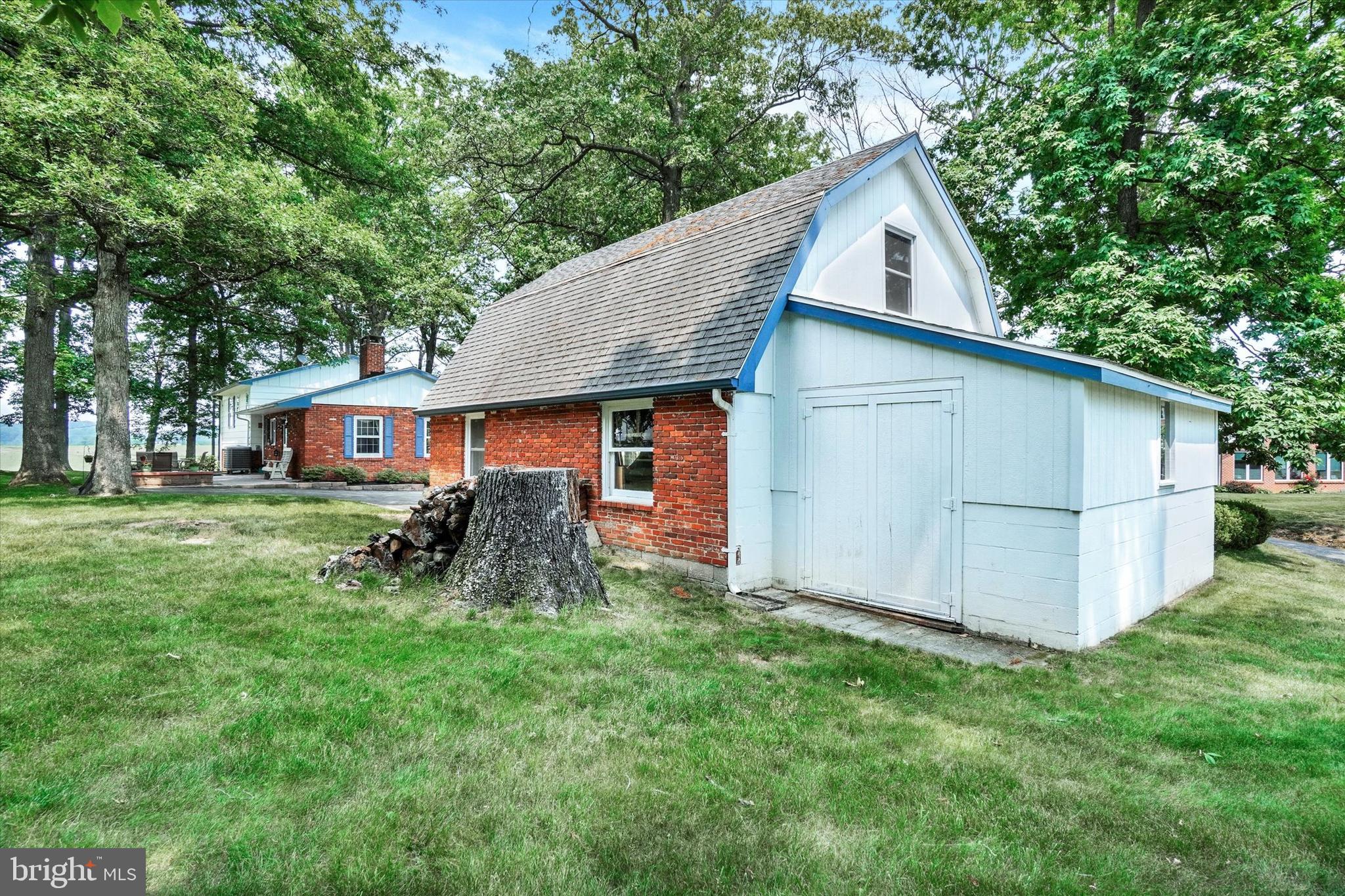18670 Gemmill Road Stewartstown, PA 17363 - Photo 36 of 37 Workshop off the back of Garage