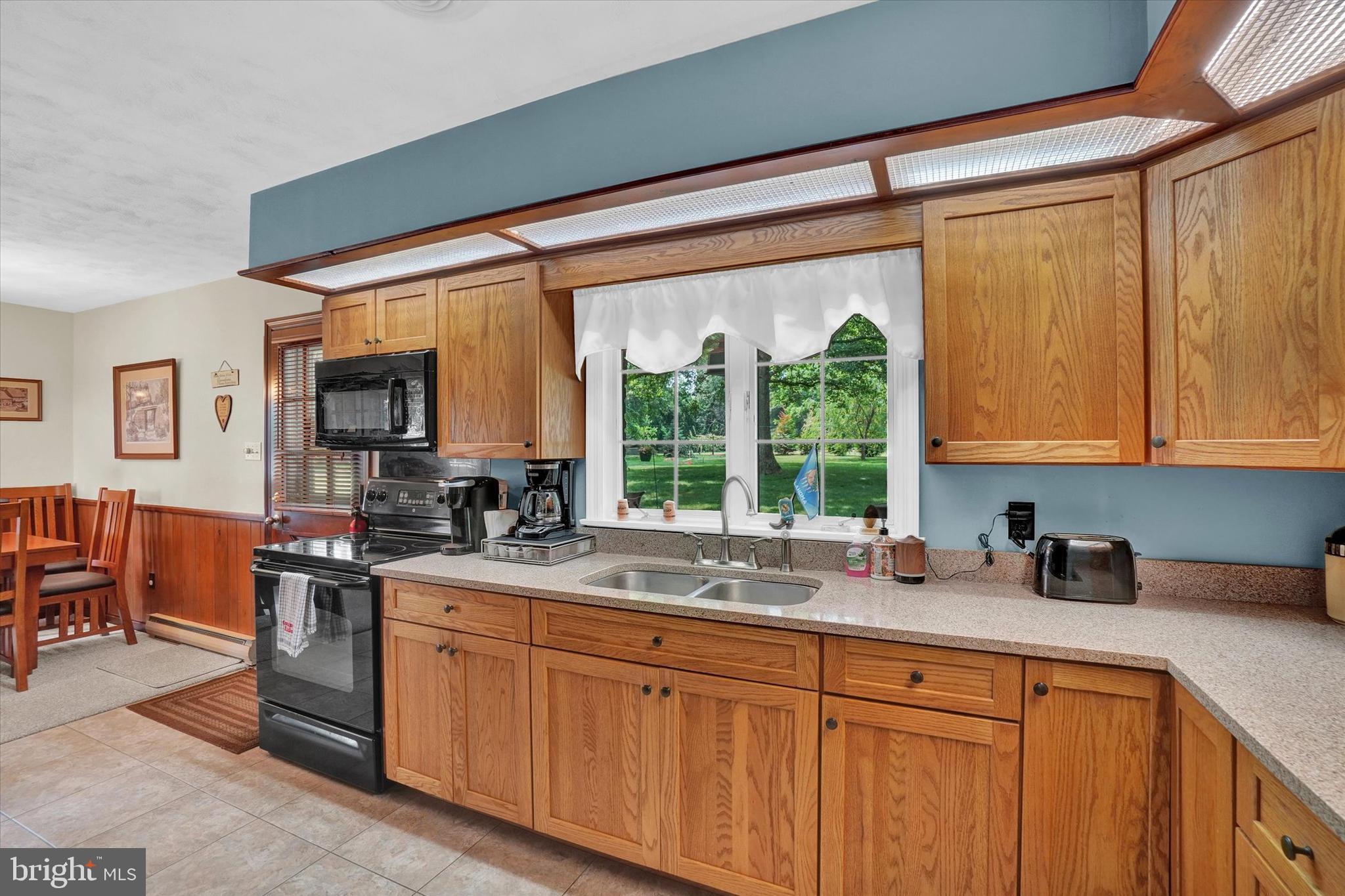 18670 Gemmill Road Stewartstown, PA 17363 - Photo 9 of 37 Kitchen