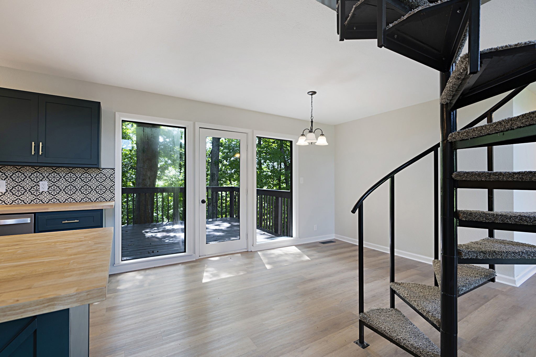 2121 Powell Road Clarksville, TN 37043 - Photo 11 of 30 Gallery Image 11