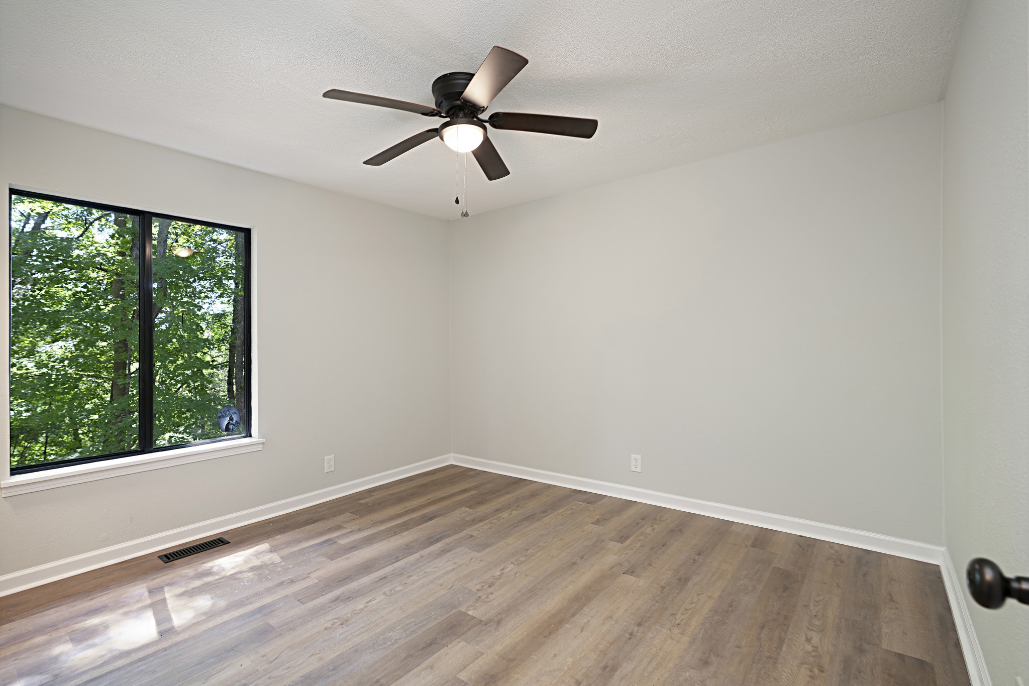 2121 Powell Road Clarksville, TN 37043 - Photo 22 of 30 Gallery Image 22