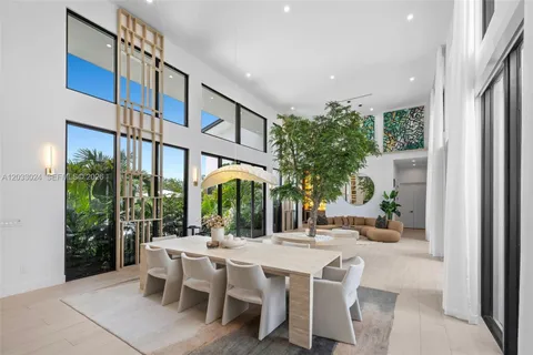 $5,985,000 | 14910 Southwest 16 Court, Fort Lauderdale, FL 33325
