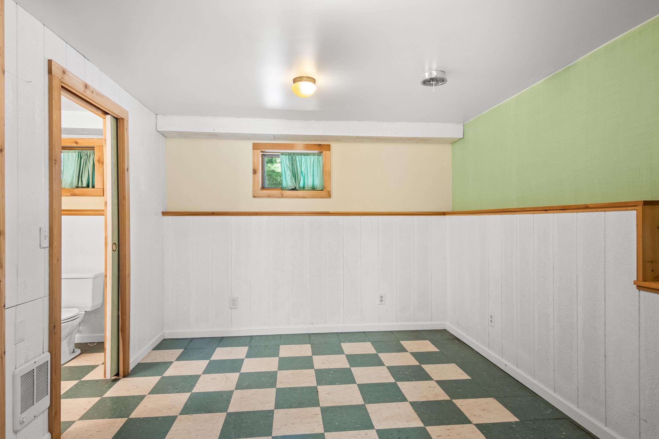 9168 North Long Lake Road Traverse City, MI 49685 - Photo 34 of 51 1949456-74fd870a-c1e9-4652-a226-77ec11d6049d.JPG