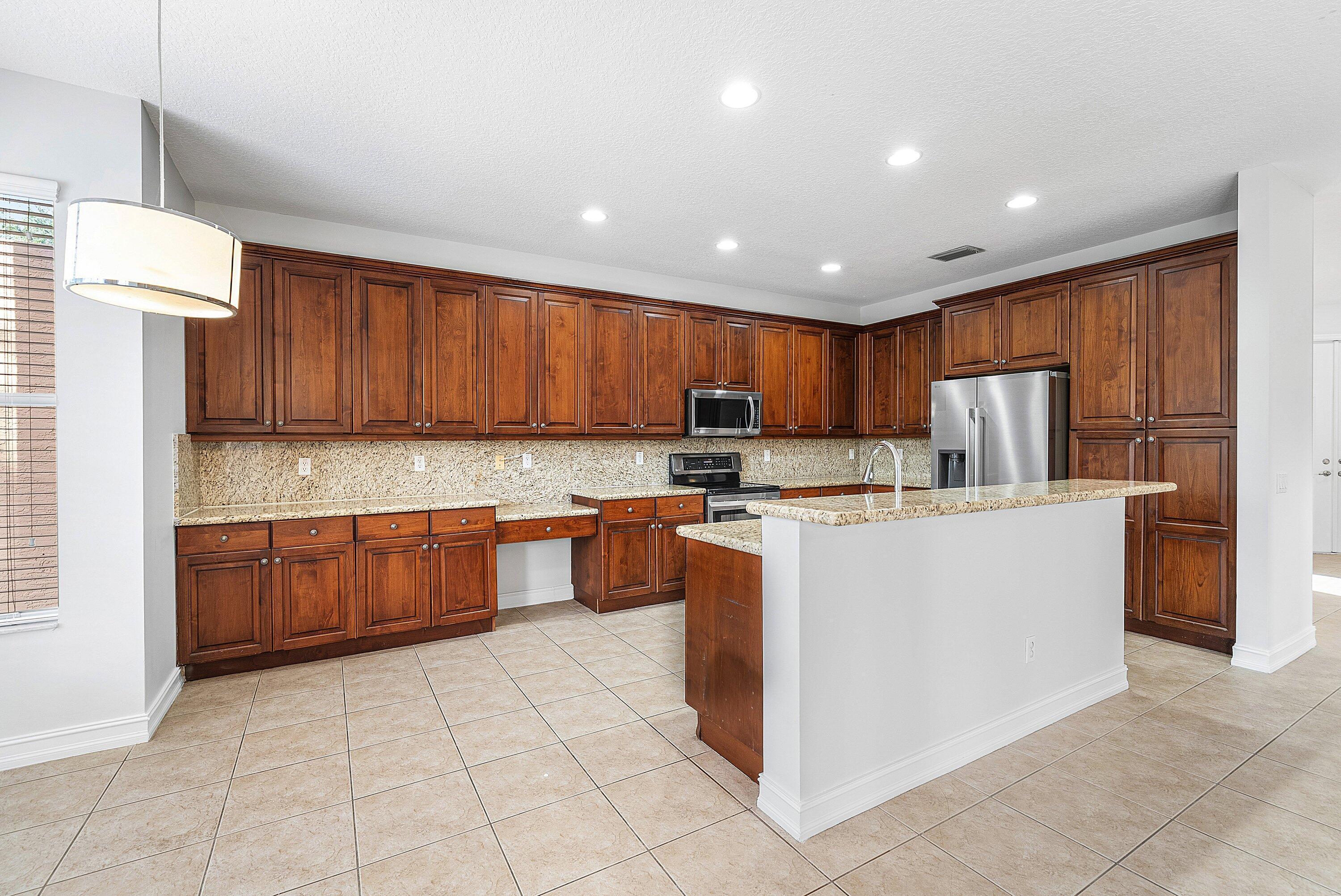 8845 Sandy Crest Lane Boynton Beach, FL 33473 - Photo 16 of 47 16