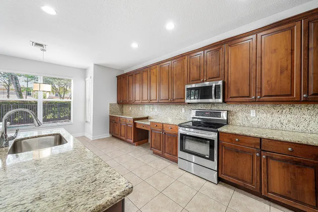 $5,200 | 8845 Sandy Crest Lane, Boynton Beach, FL 33473