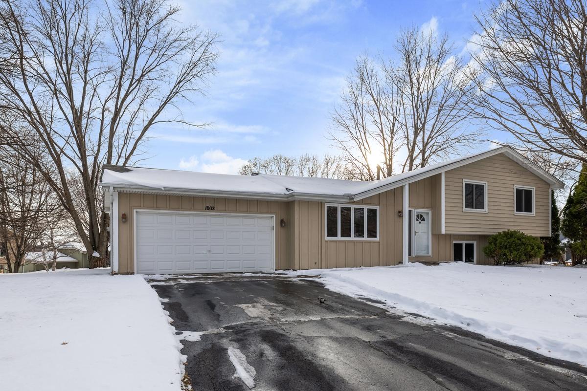 1002 Cross Road Eagan, MN 55123 - Photo 19 of 22