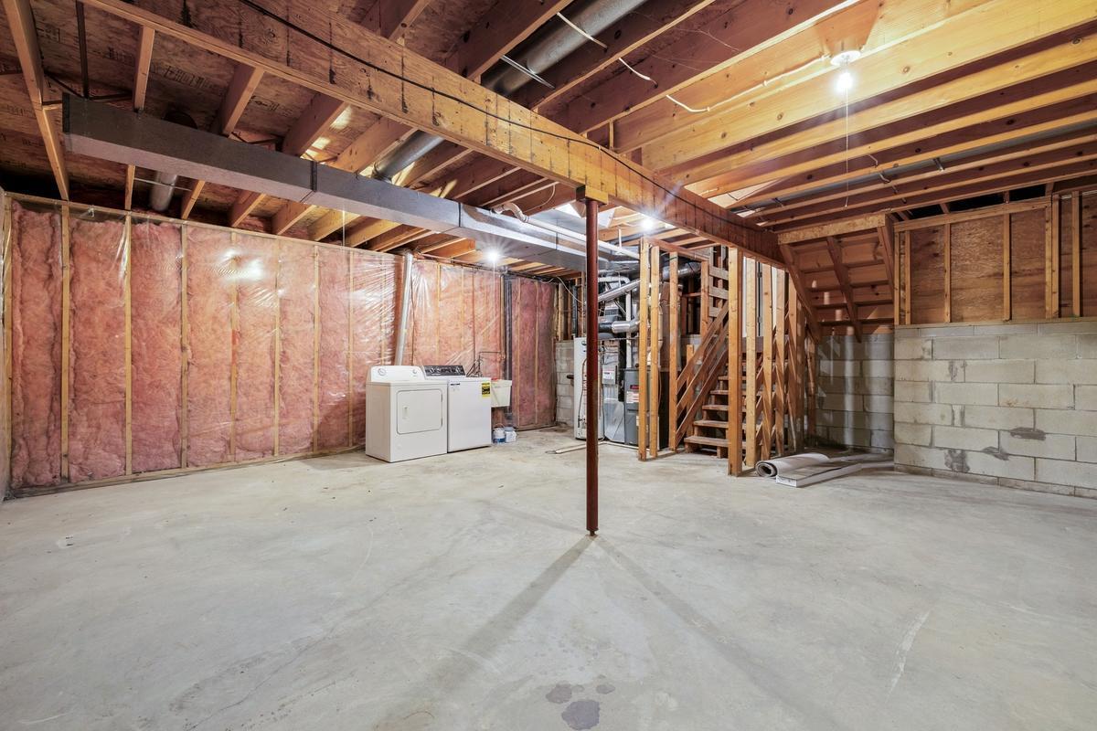 1002 Cross Road Eagan, MN 55123 - Photo 22 of 22