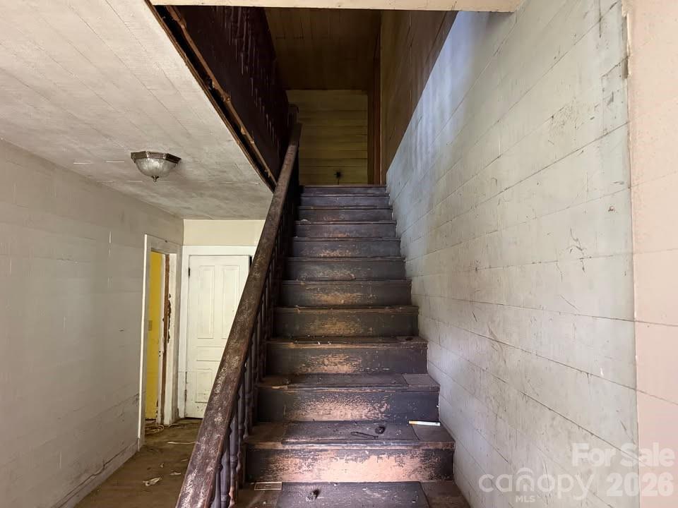166 Old Helton School Road Lansing, NC 28643 - Photo 15 of 24 a view of entryway