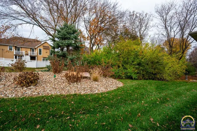 $375,000 | 3633 Southwest Ashworth Court, Topeka, KS 66614