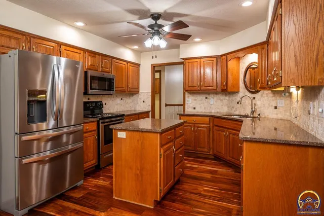 $375,000 | 3633 Southwest Ashworth Court, Topeka, KS 66614