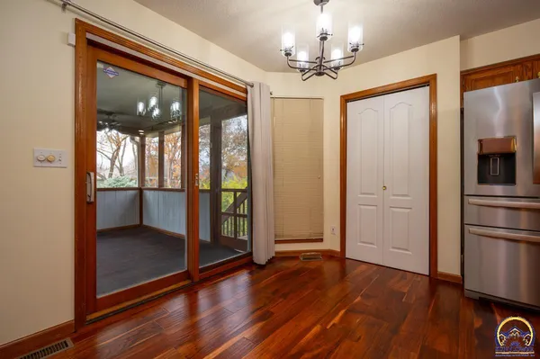 $359,999 | 3633 Southwest Ashworth Court, Topeka, KS 66614