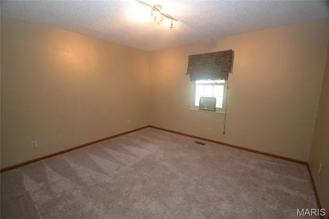 $254,500 | 9037 Range Drive, New Athens, IL 62264