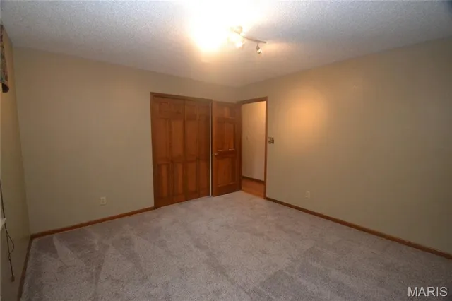 $254,500 | 9037 Range Drive, New Athens, IL 62264