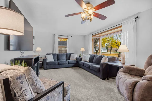 $334,500 | 906 Silver Street, De Pere, WI 54115