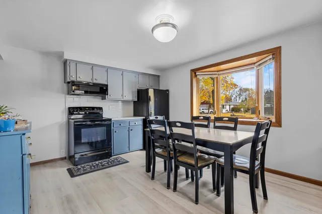 $334,500 | 906 Silver Street, De Pere, WI 54115