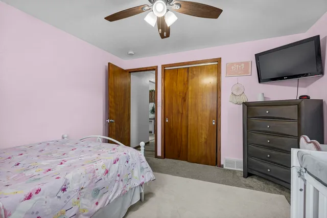 $334,500 | 906 Silver Street, De Pere, WI 54115