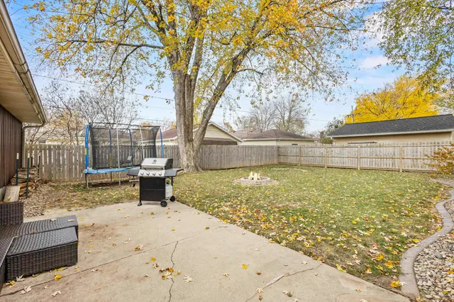 $334,500 | 906 Silver Street, De Pere, WI 54115