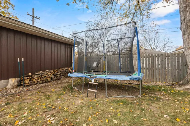 $334,500 | 906 Silver Street, De Pere, WI 54115