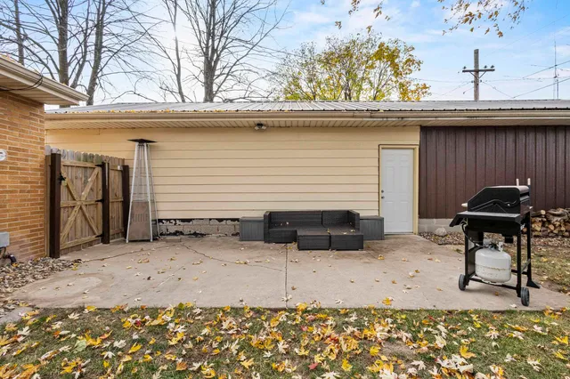 $334,500 | 906 Silver Street, De Pere, WI 54115