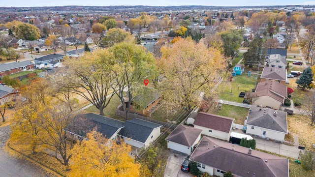 $334,500 | 906 Silver Street, De Pere, WI 54115