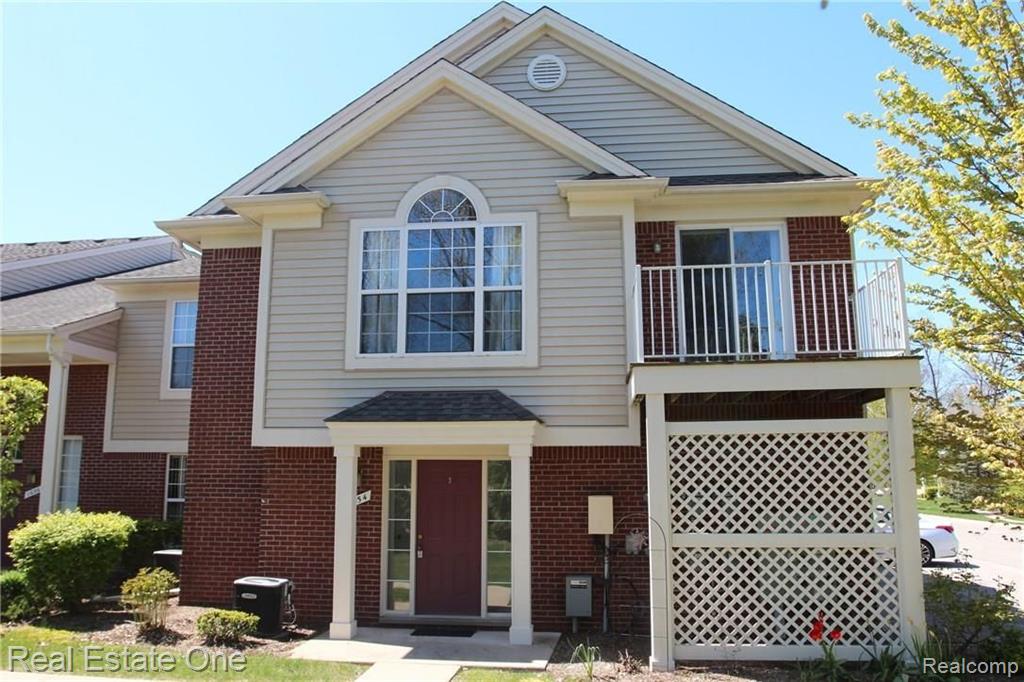 1654 Deepwood Circle Rochester, MI 48307 - Photo 1 of 16