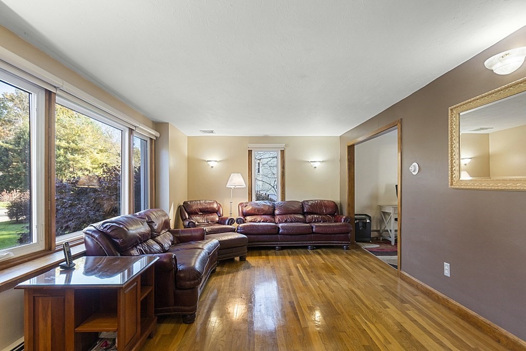 61 Trayer Road Canton, MA 02021 - Photo 11 of 42