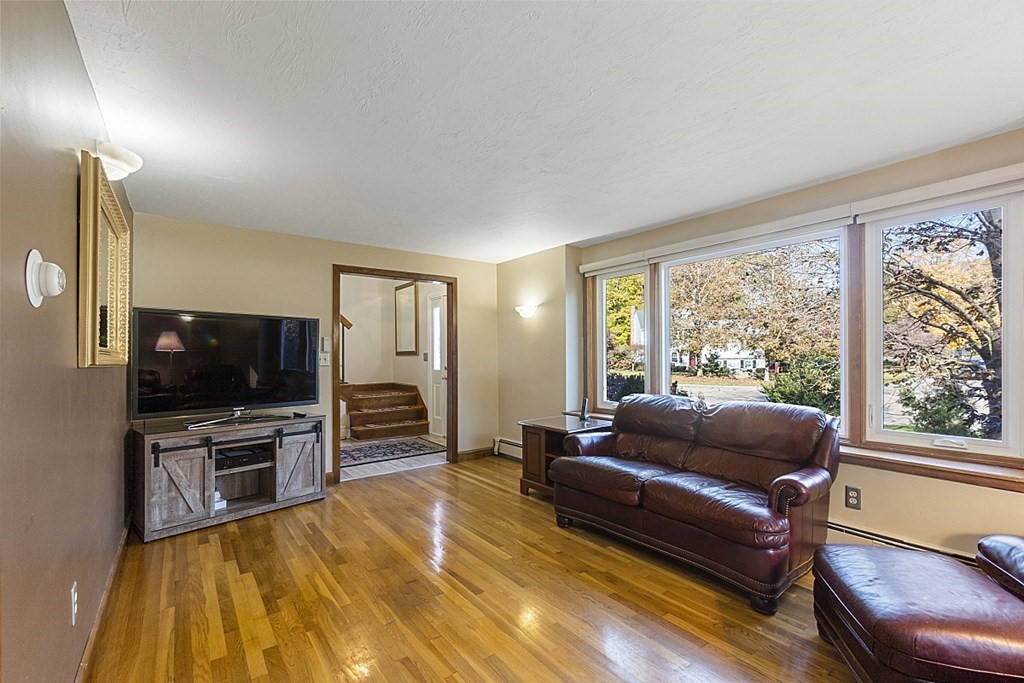 61 Trayer Road Canton, MA 02021 - Photo 14 of 42