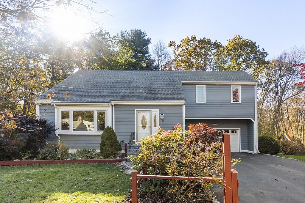 61 Trayer Road Canton, MA 02021 - Photo 2 of 42