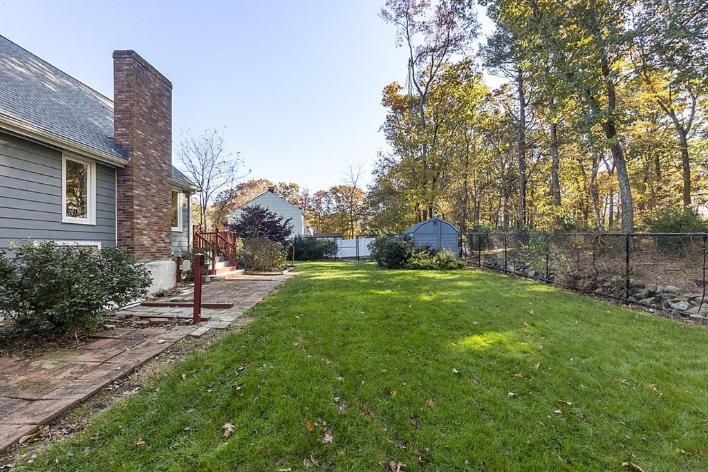 61 Trayer Road Canton, MA 02021 - Photo 5 of 42