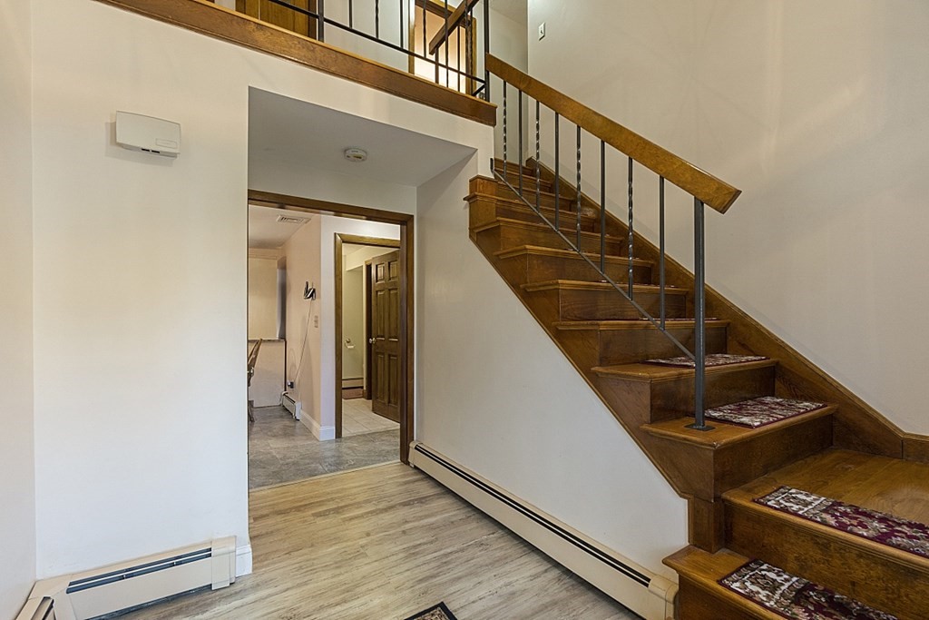 61 Trayer Road Canton, MA 02021 - Photo 9 of 42