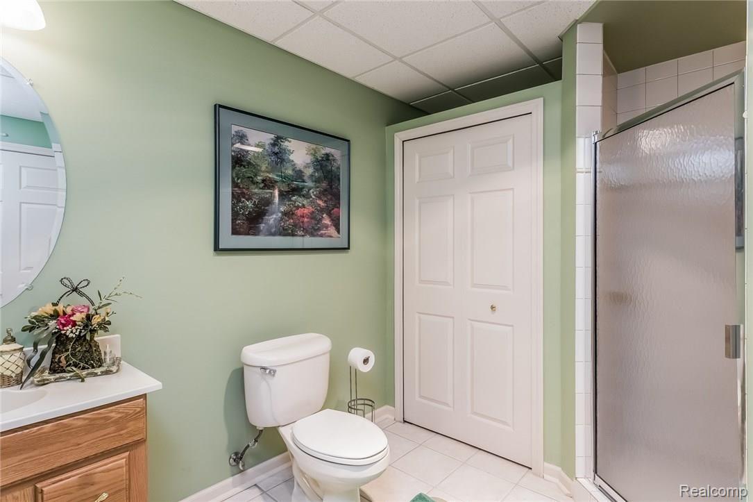 1144 Miners Run Rochester, MI 48306 - Photo 39 of 49 053-Bathroom-2234911-medium.jpg