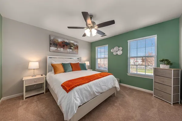 $3,200 | 2735 Skylane Drive, Naperville, IL 60564