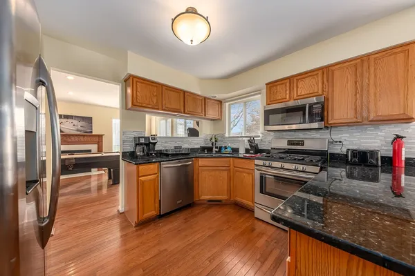 $3,200 | 2735 Skylane Drive, Naperville, IL 60564