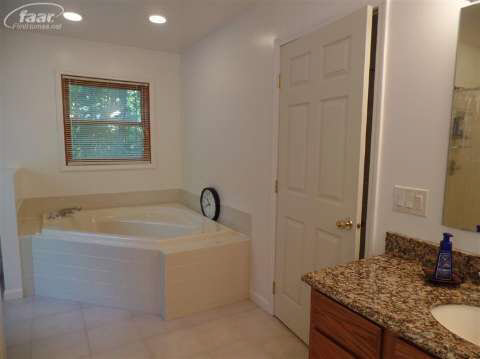 960 Kent Road Ortonville, MI 48462 - Photo 19 of 34 20412854-18.JPG