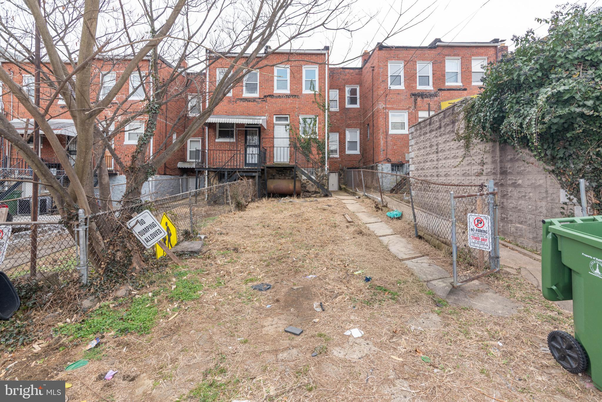3706 Cranston Avenue Baltimore, MD 21229 - Photo 28 of 29 a view of a house with backyard and sitting area