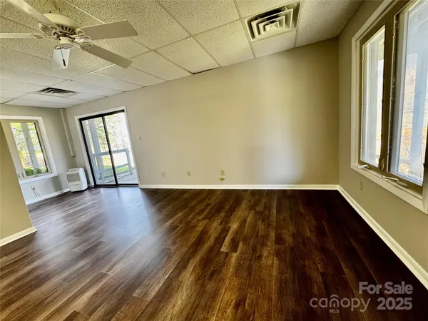 $349,000 | 145 Townhouse Drive, Burnsville, NC 28714