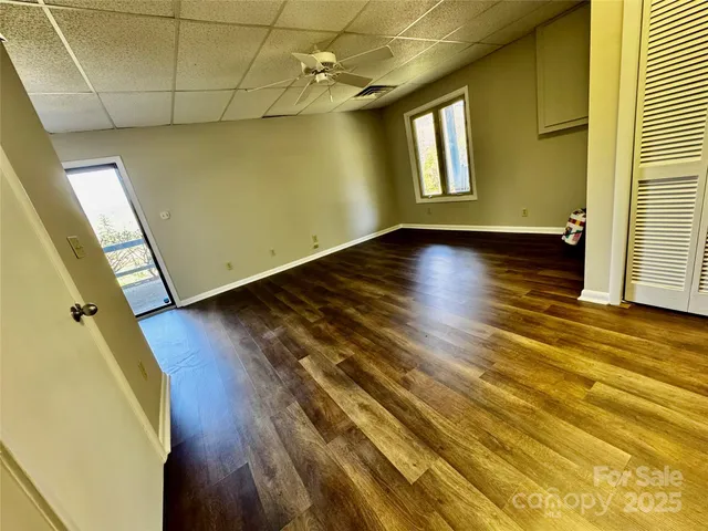 $389,000 | 145 Townhouse Drive, Burnsville, NC 28714